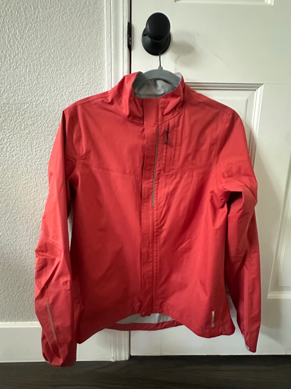 REI CO-OP cycling/MTB jacket women's size S. NEW without tag